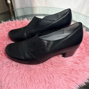 Abeo Black Leather Slip-Ons | Size 9.5